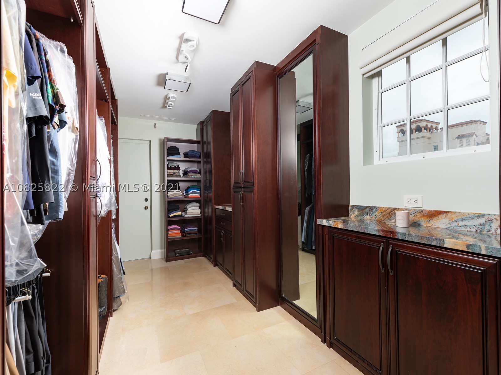 BAYVIEW FISHER ISL CONDO - Residential