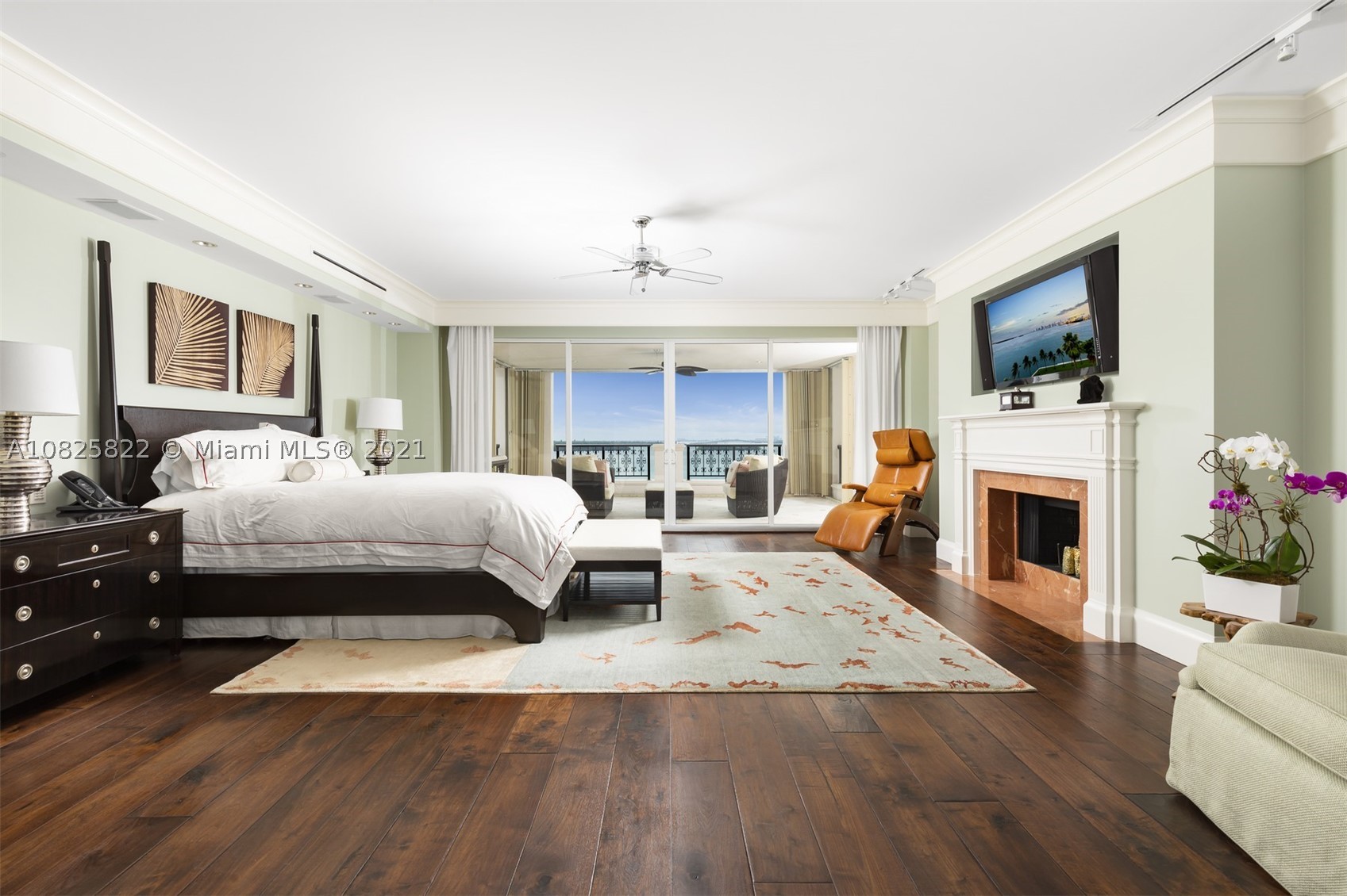 BAYVIEW FISHER ISL CONDO - Residential