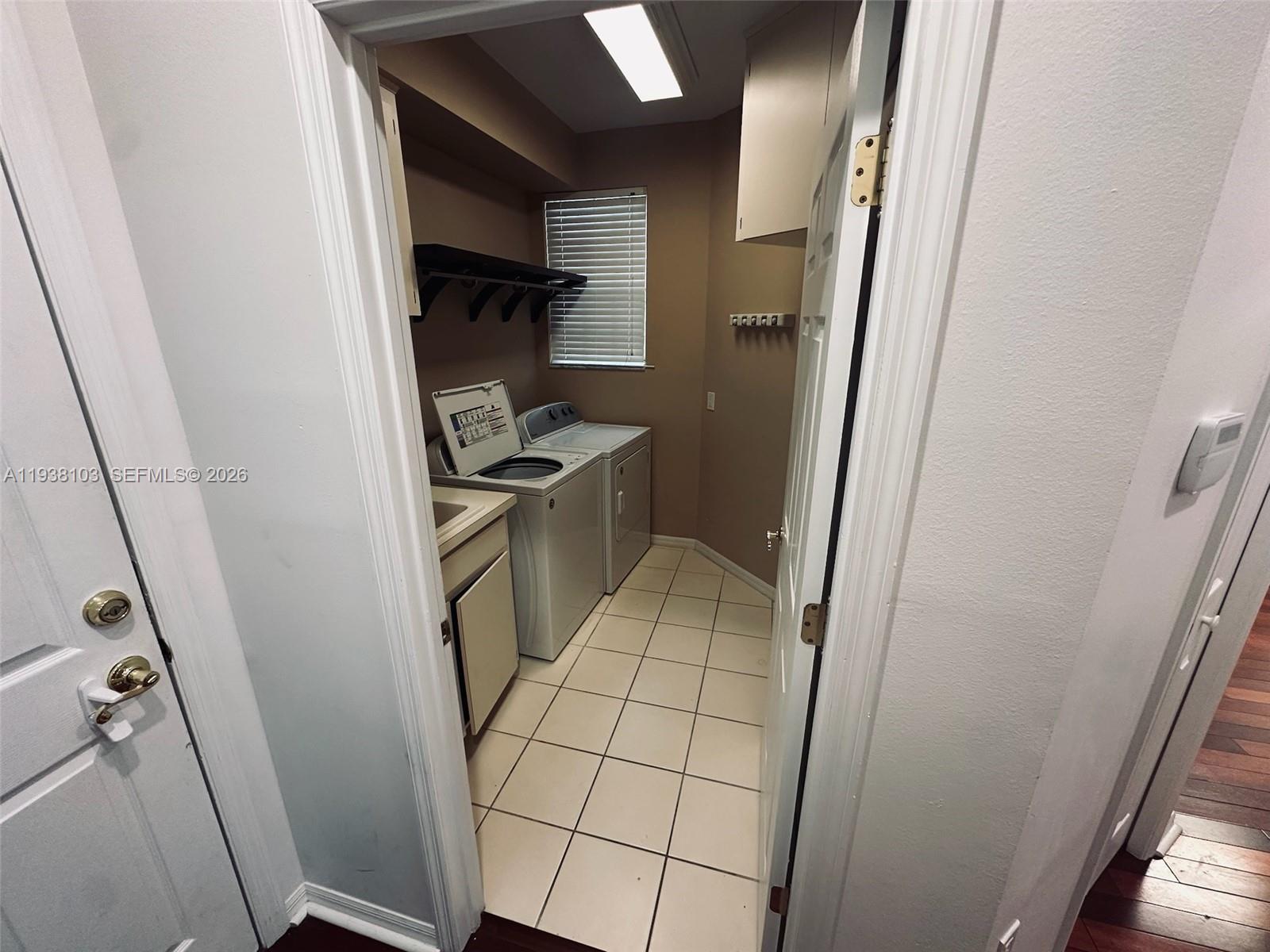 Stonewater Condominum 1Adm - Residential