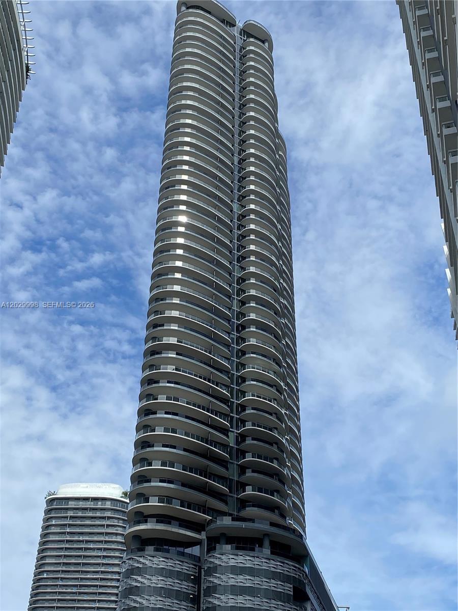 BRICKELL FLATIRON CONDO - Residential Lease