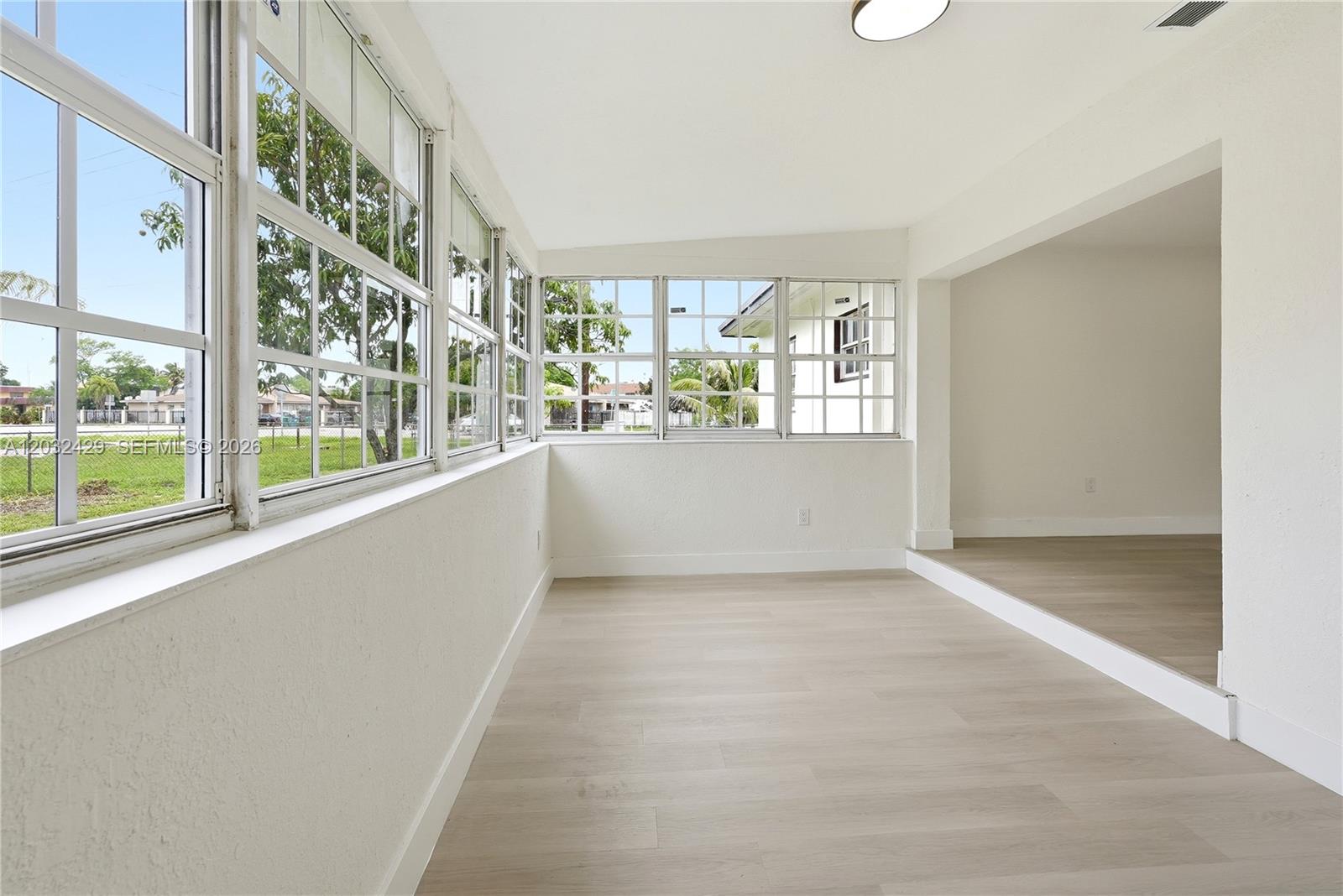 BERKELEY MANOR SEC 1 - Residential