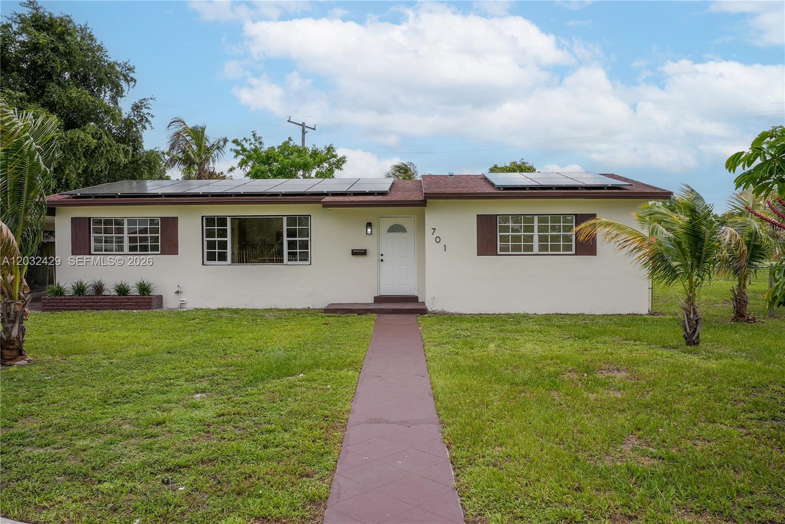 BERKELEY MANOR SEC 1 - Residential