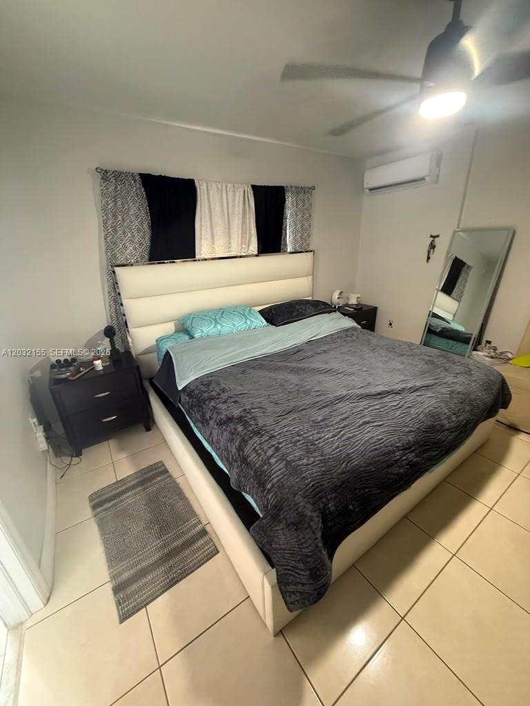 SEGOVIA VILLAS CONDO - Residential