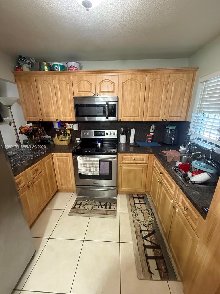 SEGOVIA VILLAS CONDO - Residential