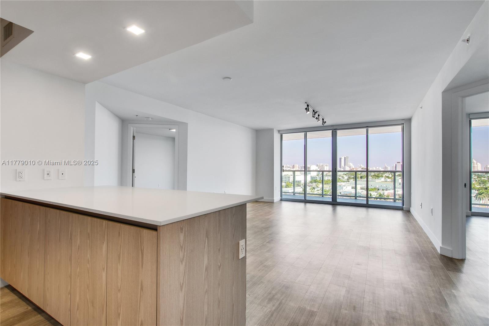 Flamingo Point - Residential Lease