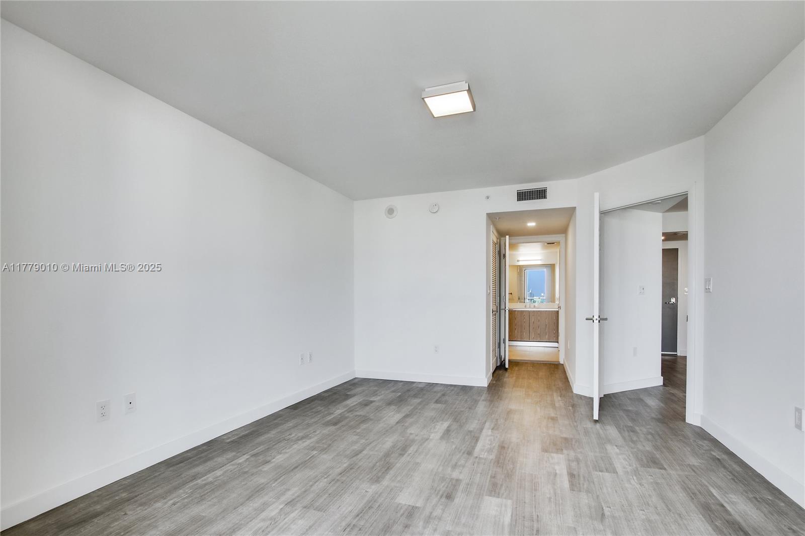 Flamingo Point - Residential Lease
