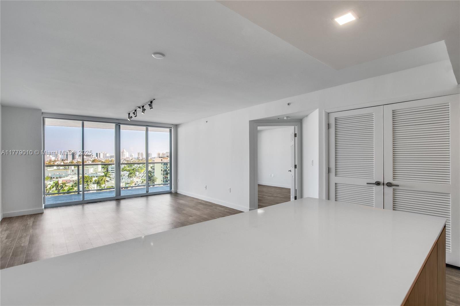 Flamingo Point - Residential Lease