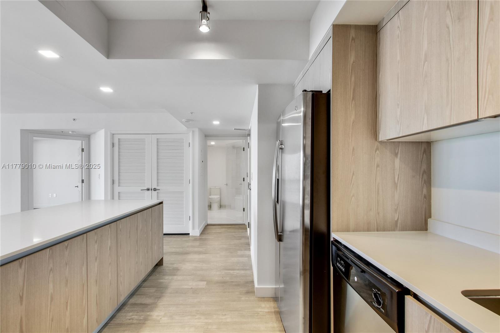 Flamingo Point - Residential Lease
