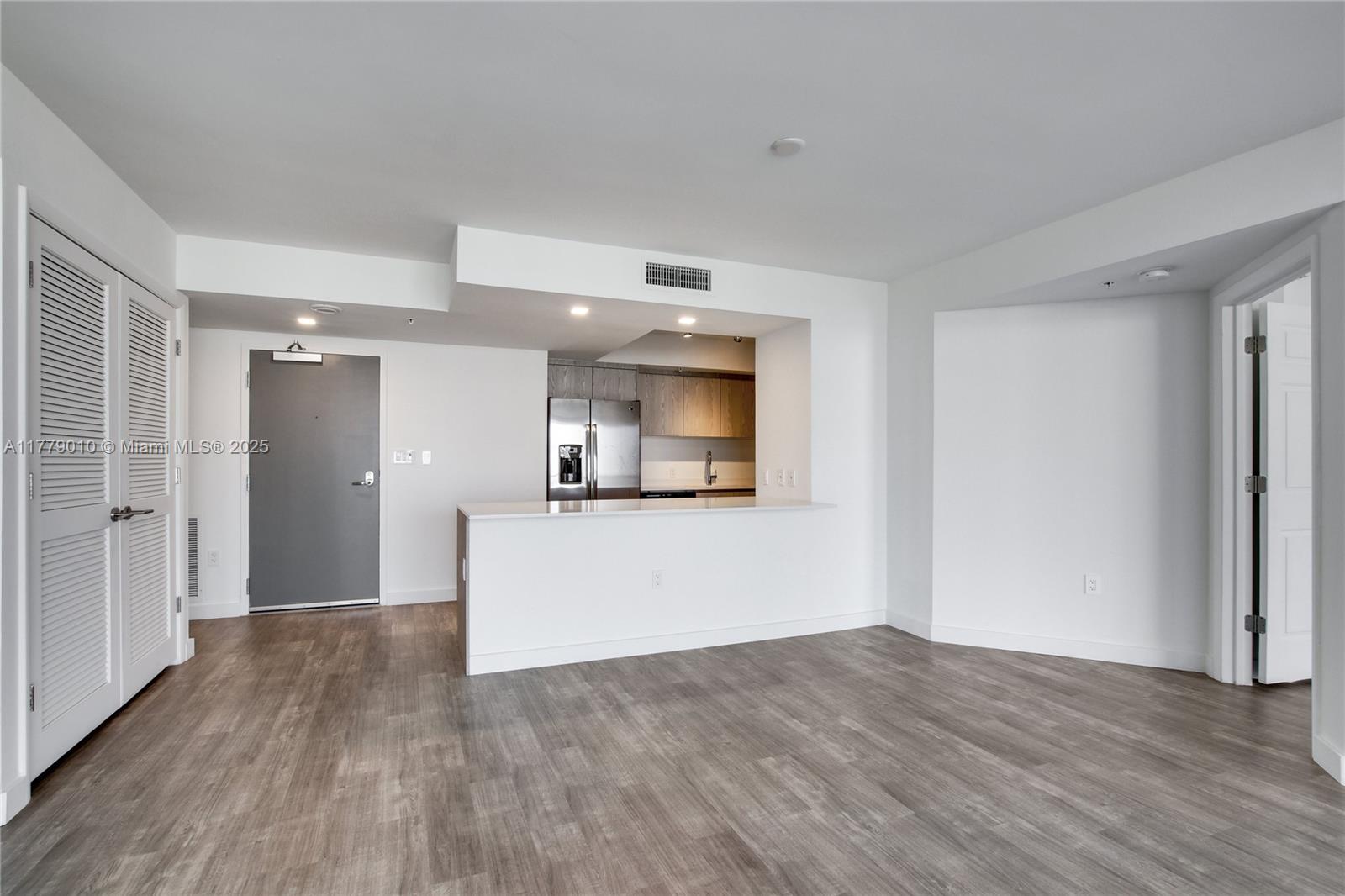 Flamingo Point - Residential Lease