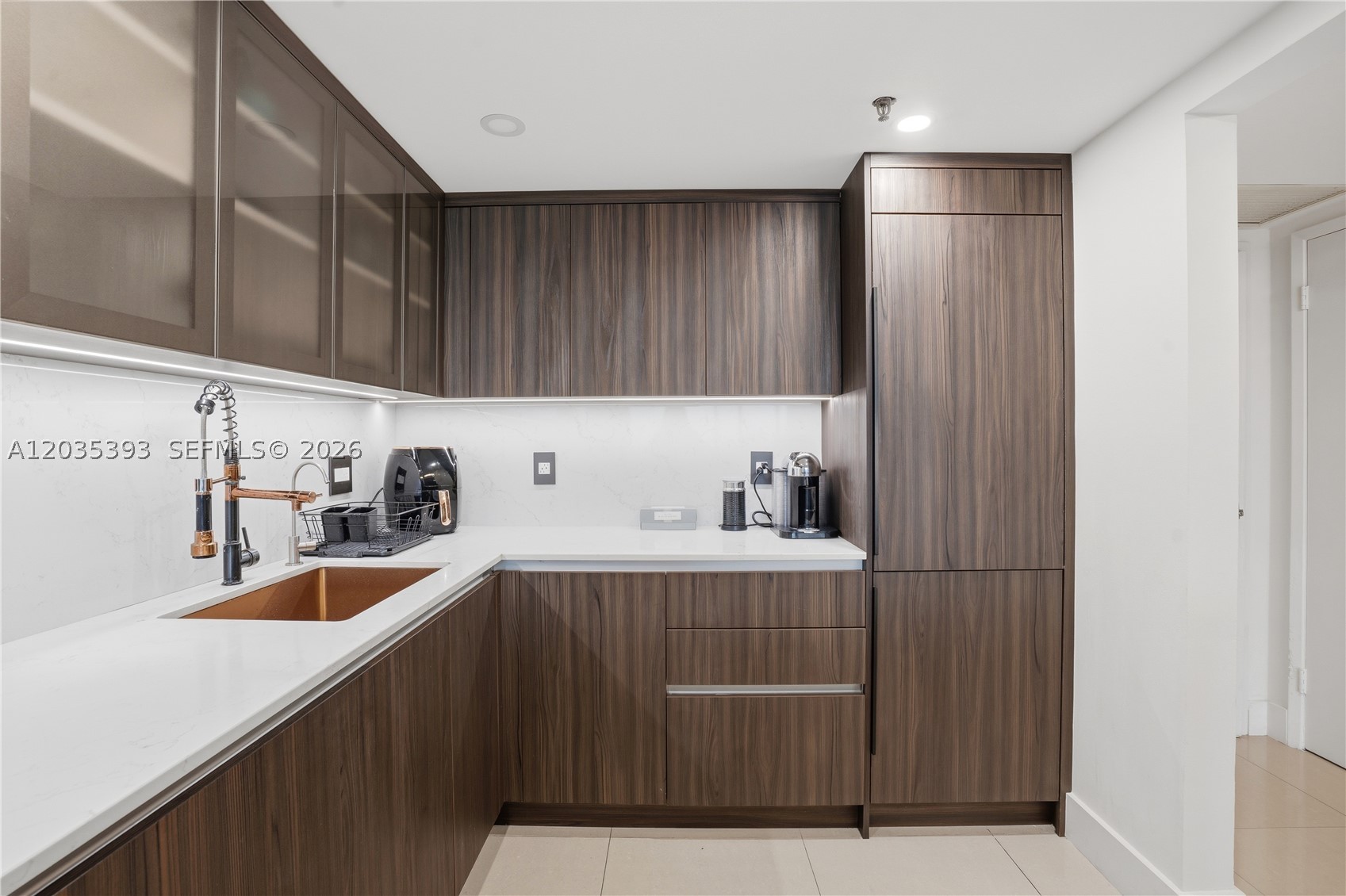 WATERVIEW CONDO - Residential
