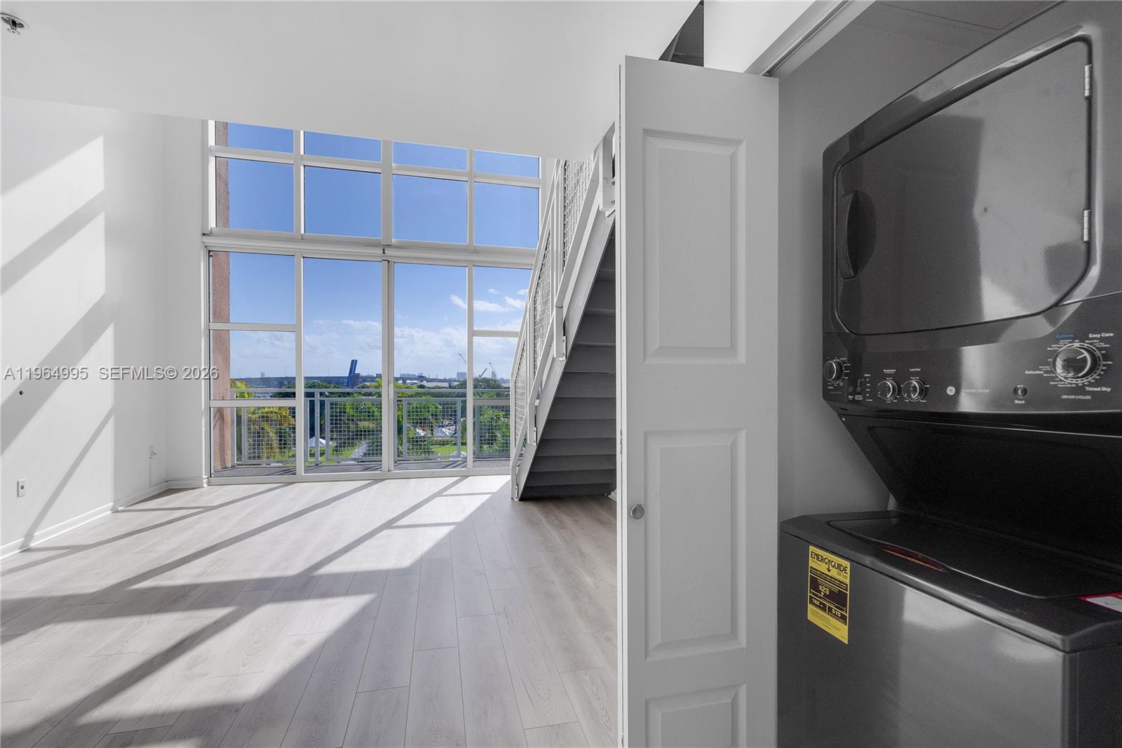 VIZCAYNE NORTH CONDO - Residential Lease