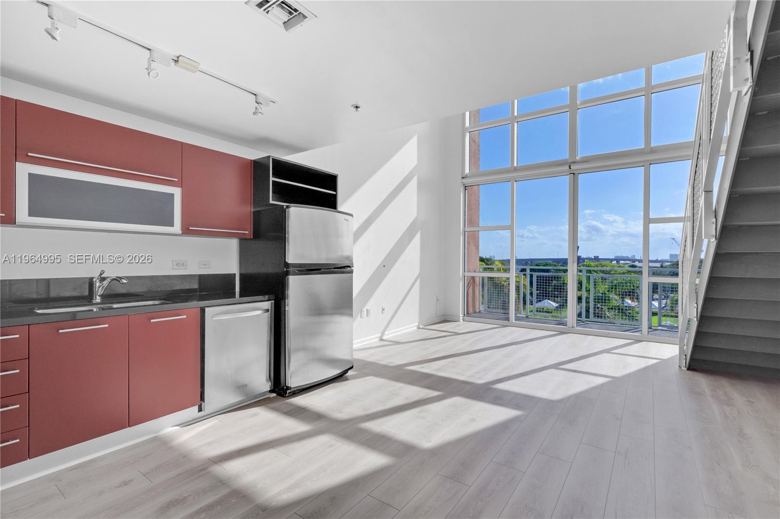 VIZCAYNE NORTH CONDO - Residential Lease