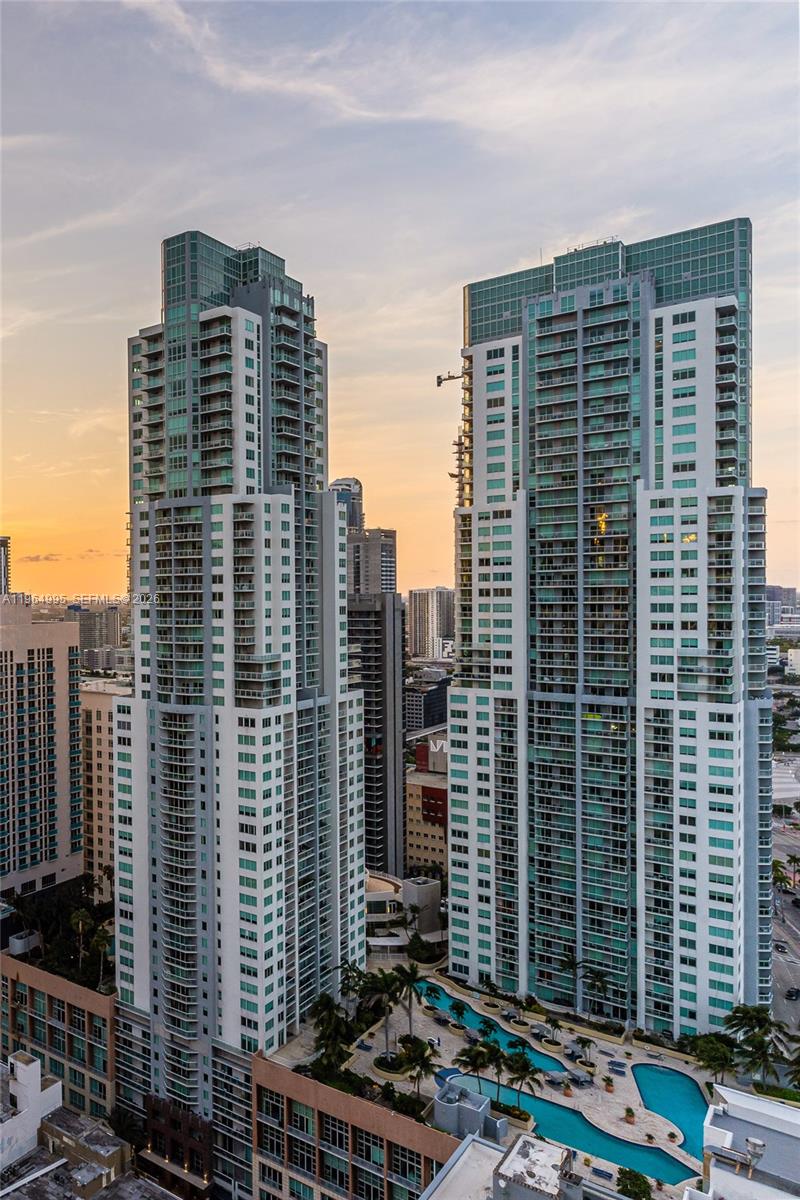 VIZCAYNE NORTH CONDO - Residential Lease