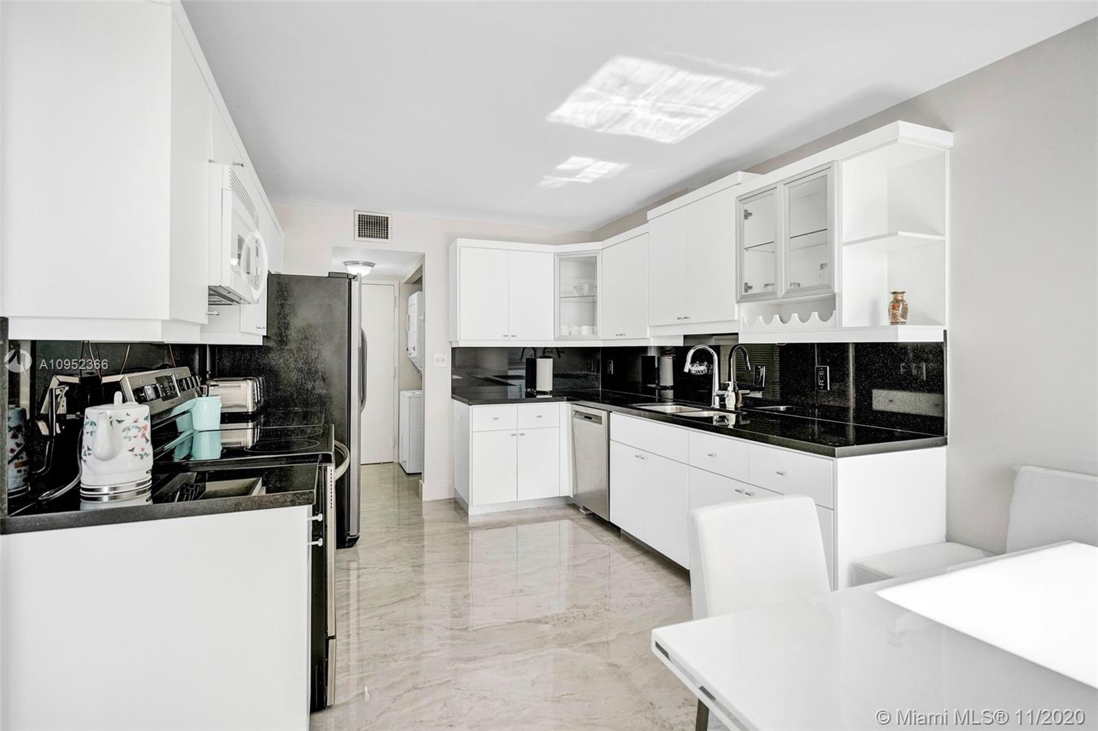 MALAGA TOWERS CONDO - Residential Lease