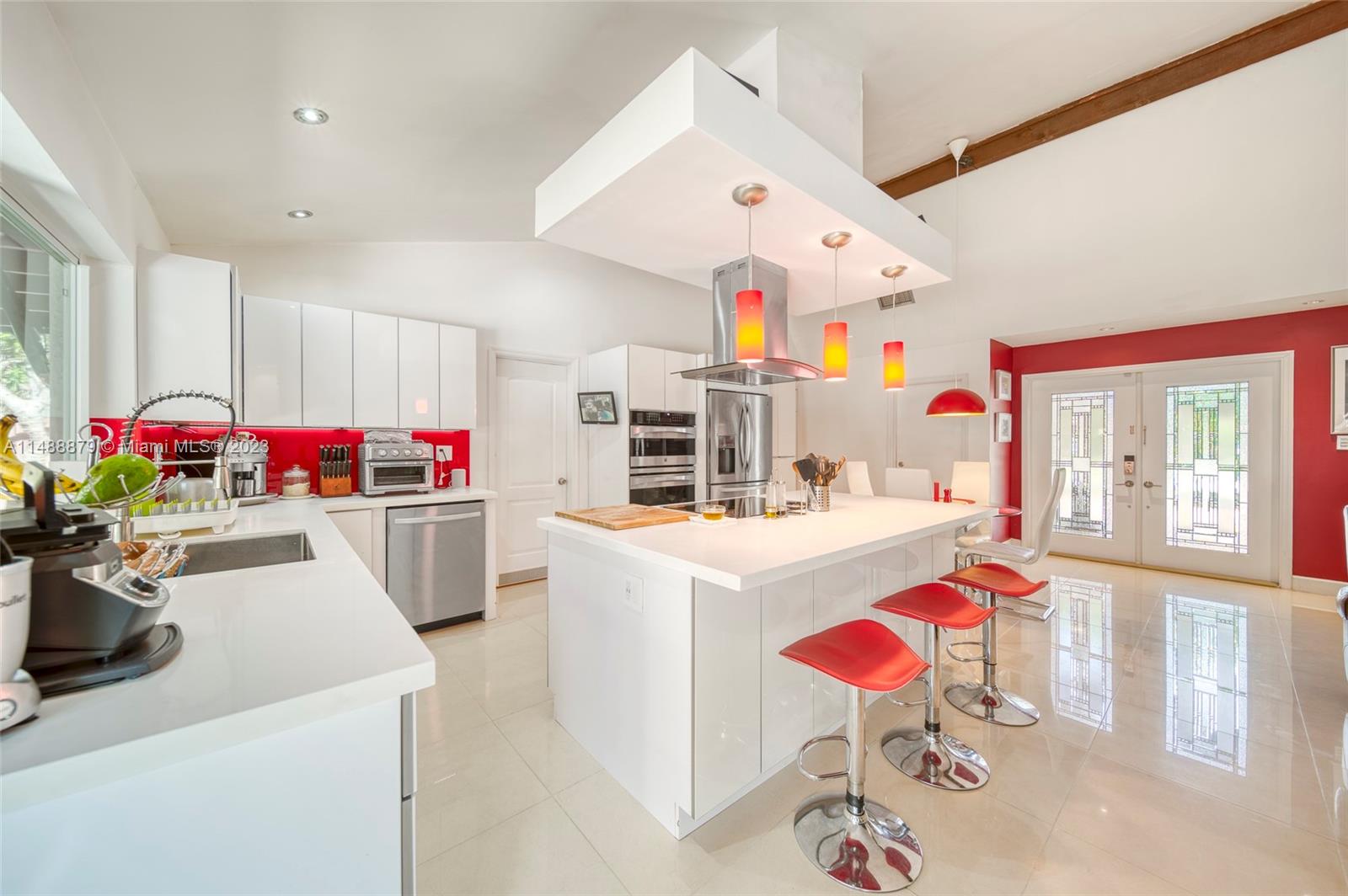 CALUSA CLUB ESTATES 5TH A - Residential