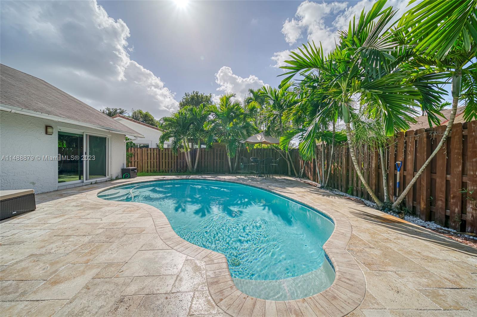 CALUSA CLUB ESTATES 5TH A - Residential