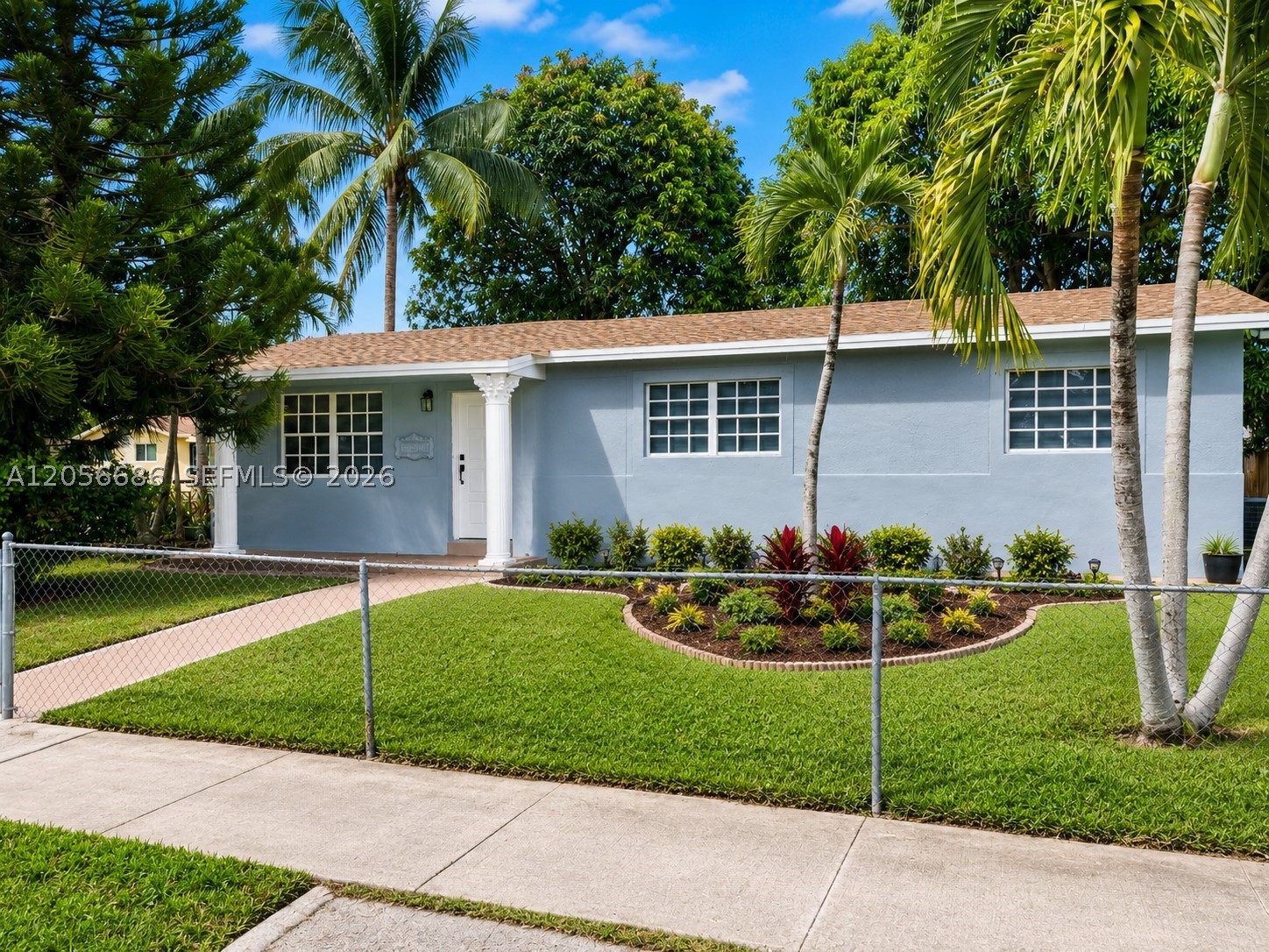 MARK-ALAN MANOR - Residential