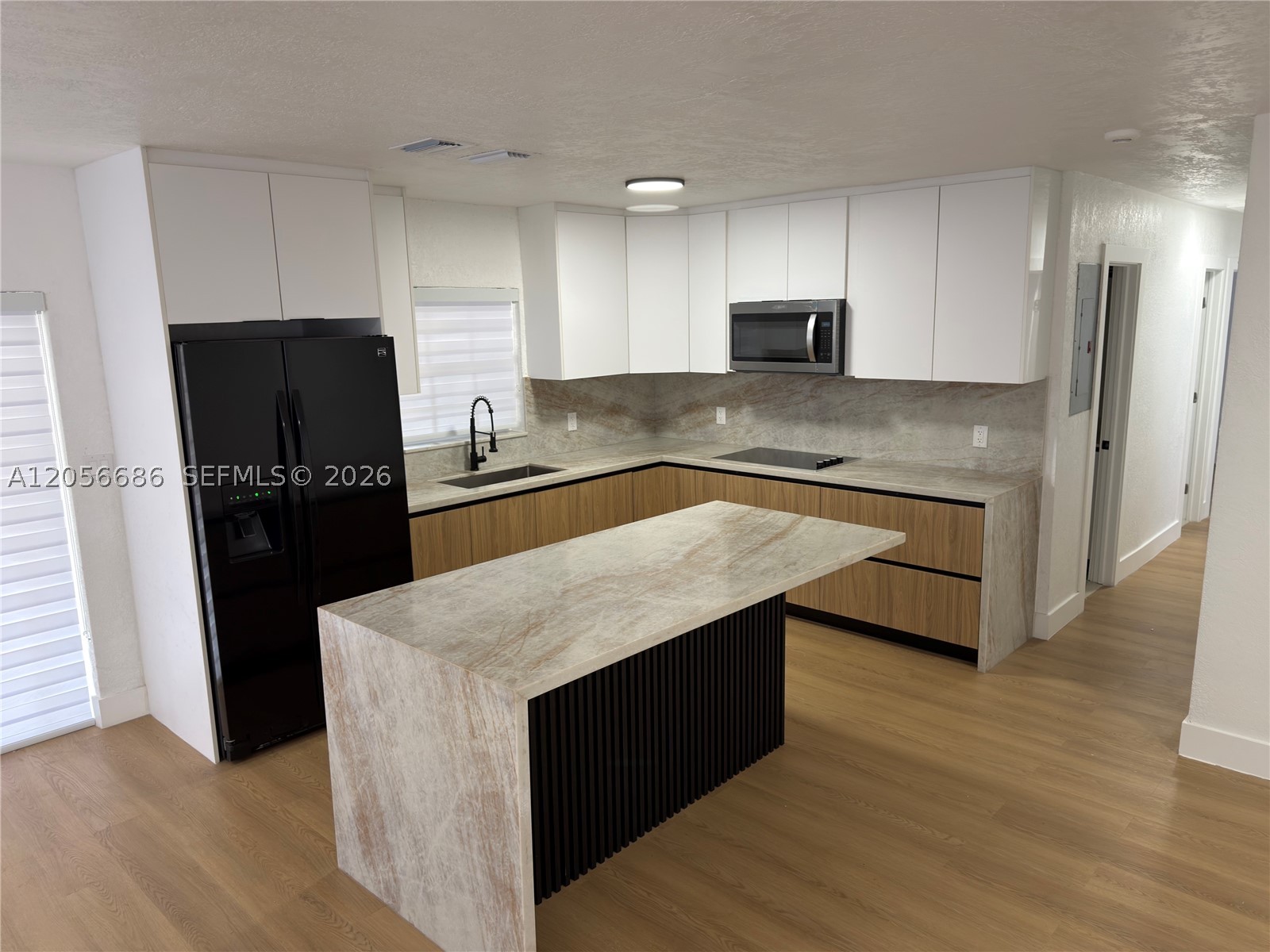 MARK-ALAN MANOR - Residential