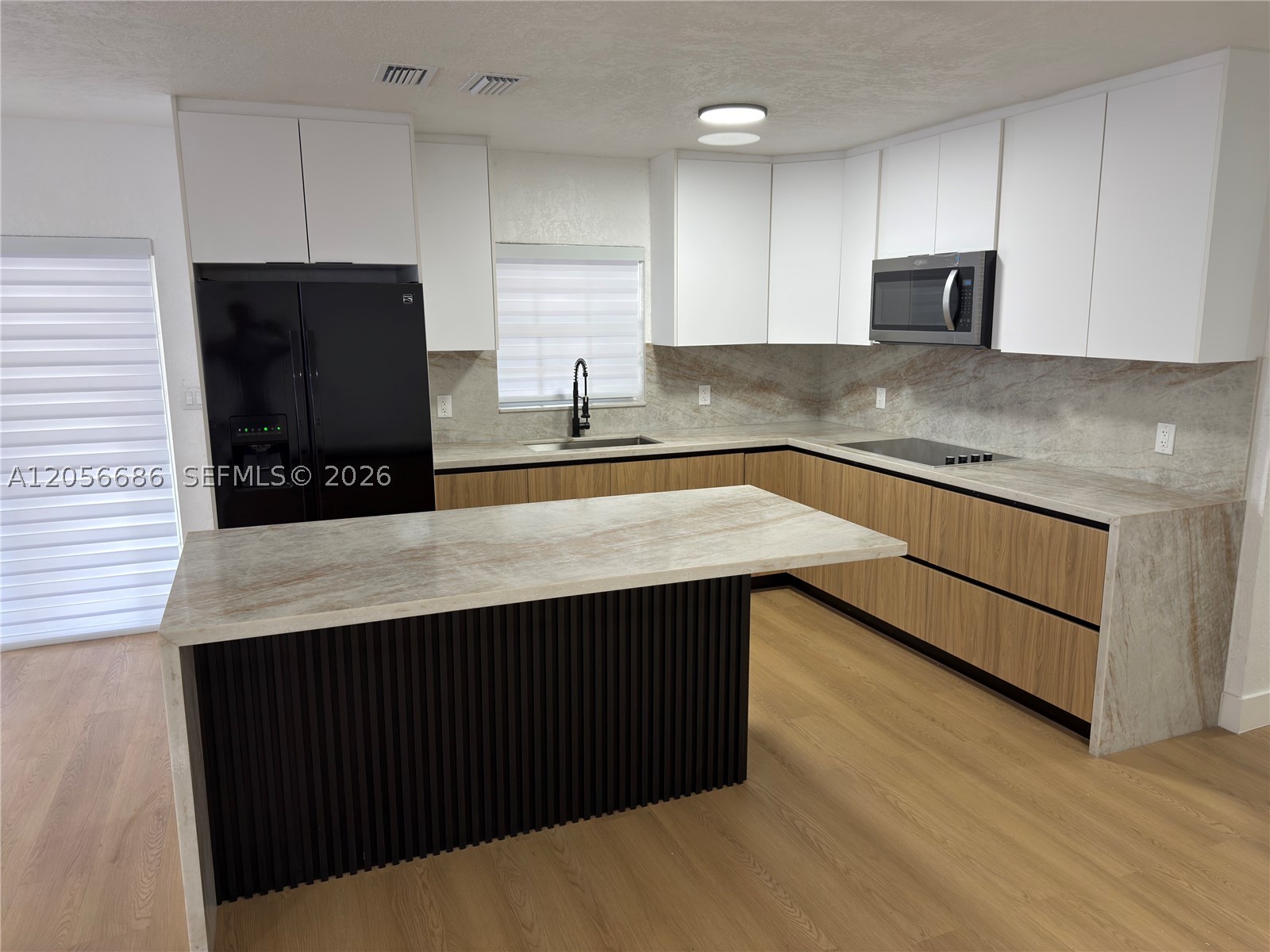 MARK-ALAN MANOR - Residential
