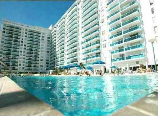 RONEY PALACE - Residential Lease