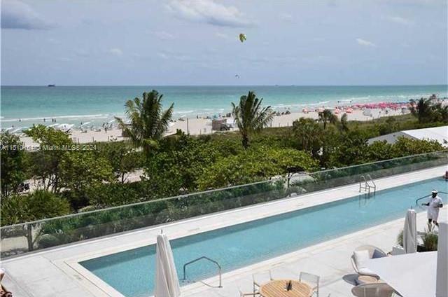 RONEY PALACE - Residential Lease