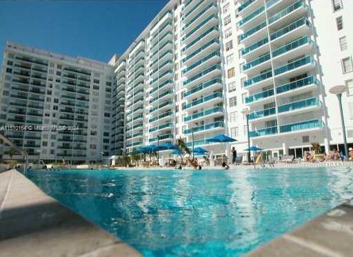 RONEY PALACE - Residential Lease
