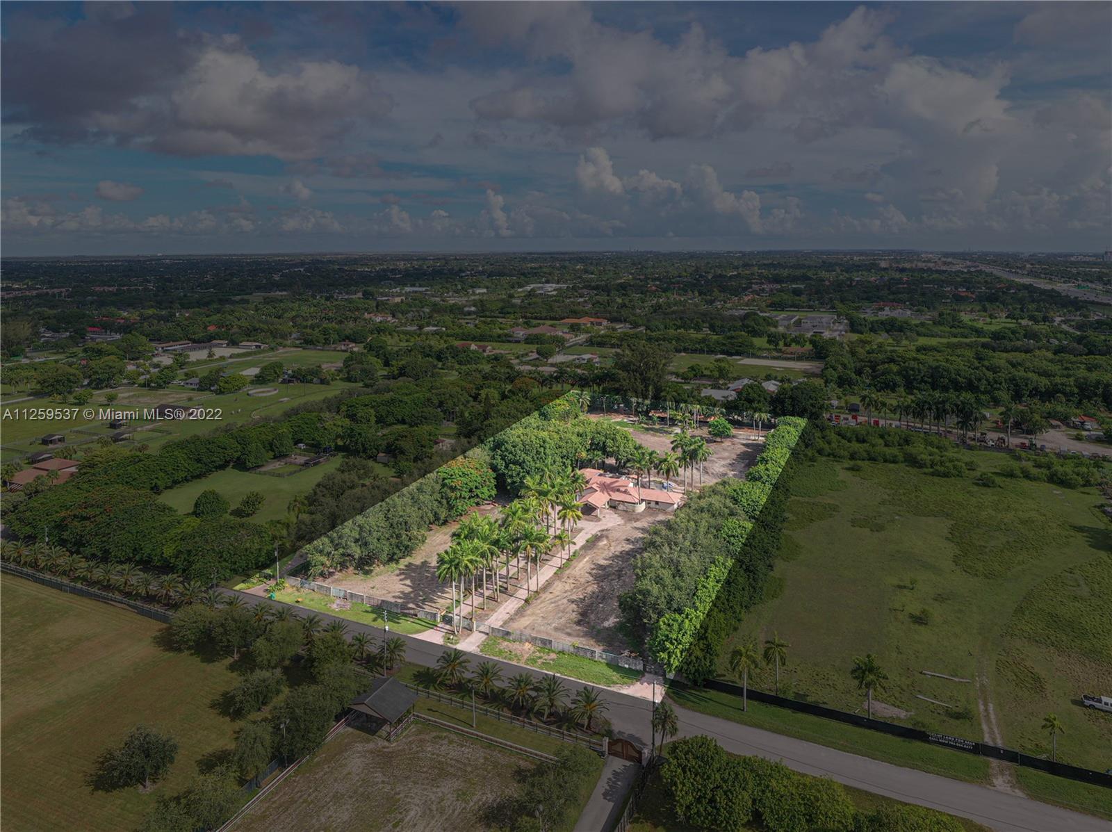 horse country - Residential