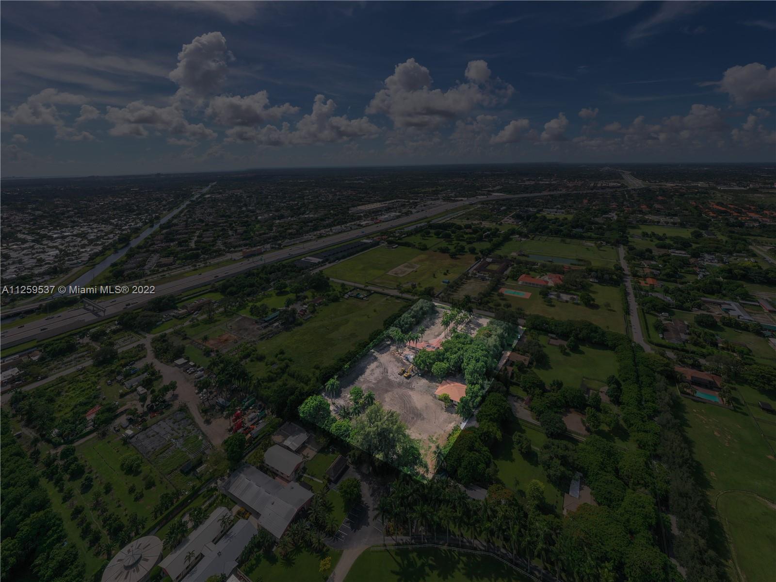 horse country - Residential