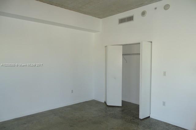 THE LOFT II - Residential Lease