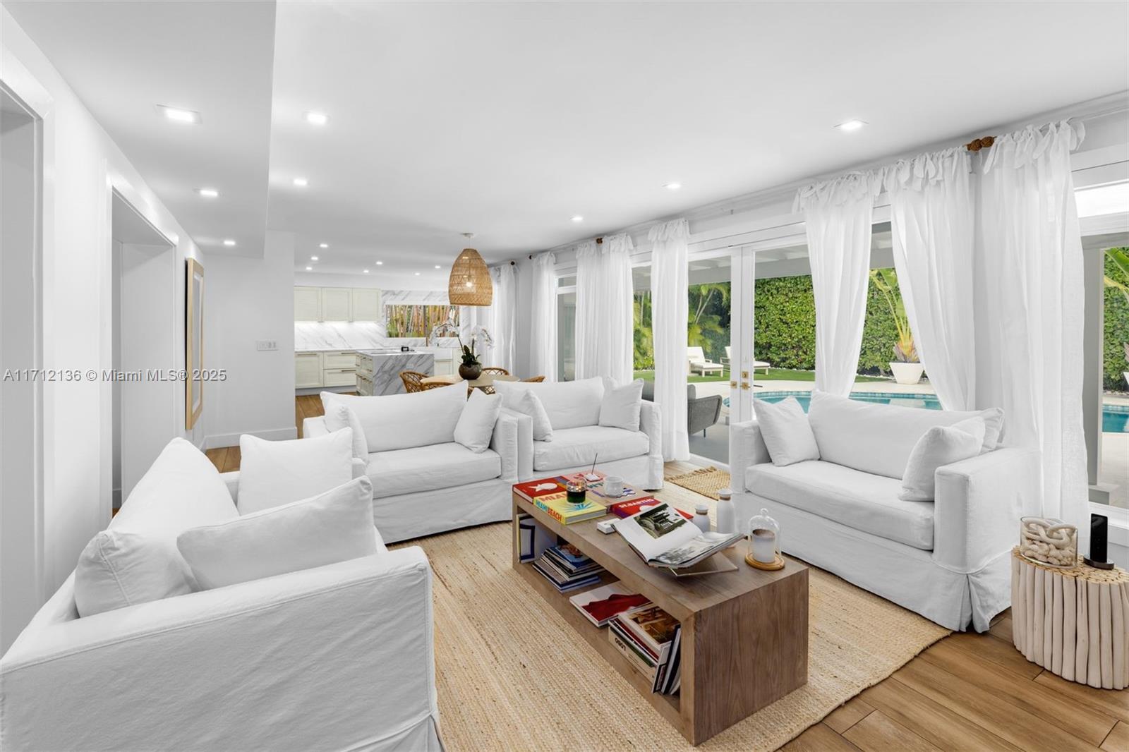 HOLIDAY COLONY - Residential