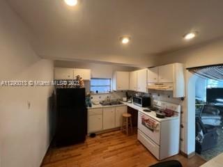 COUNTRY CLUB ADDN - Residential