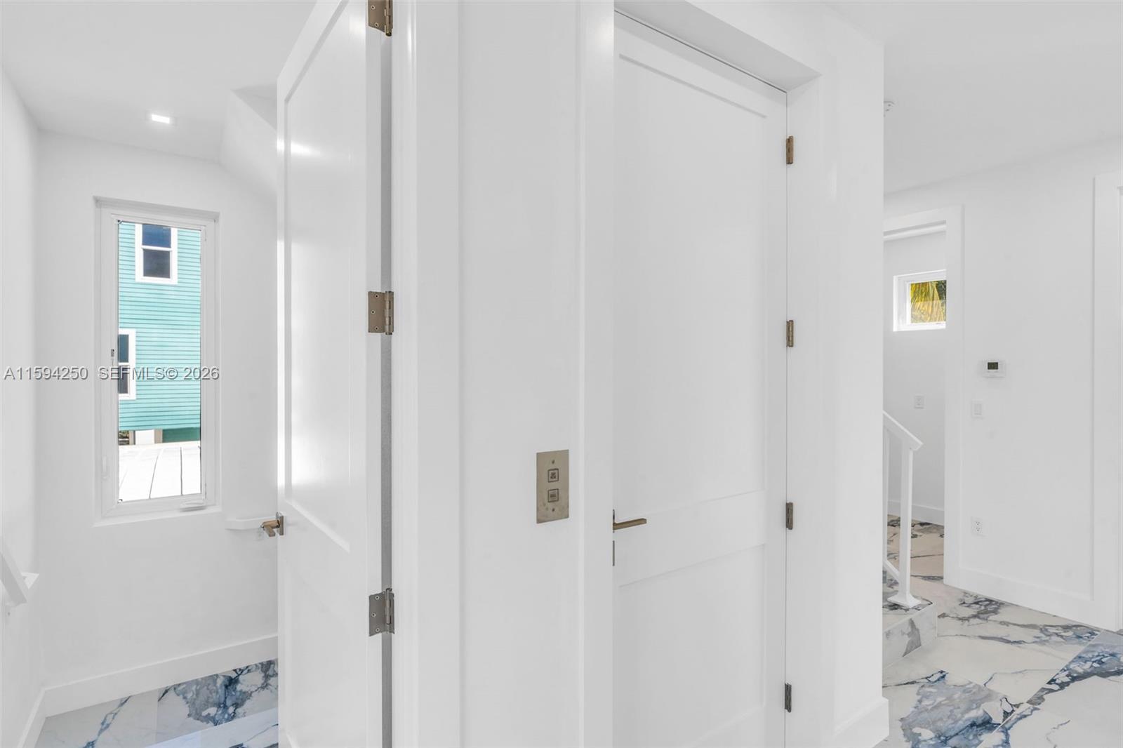 HARBORAGE, THE - Residential