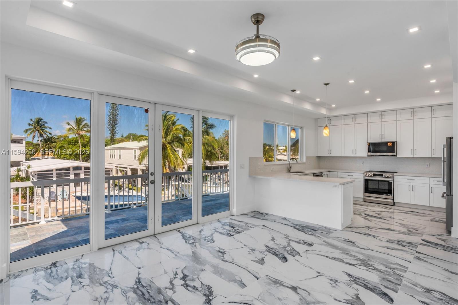 HARBORAGE, THE - Residential