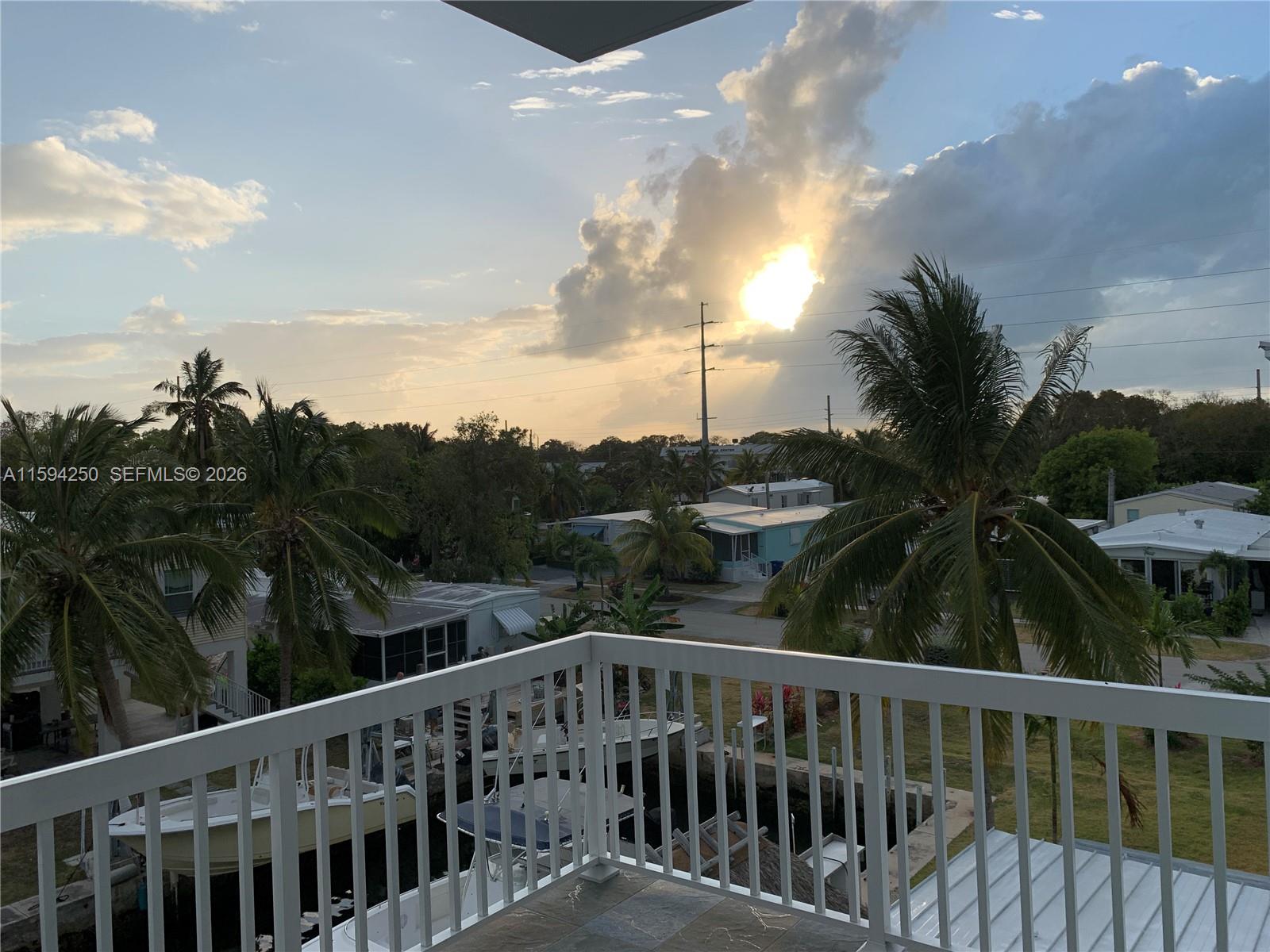 HARBORAGE, THE - Residential