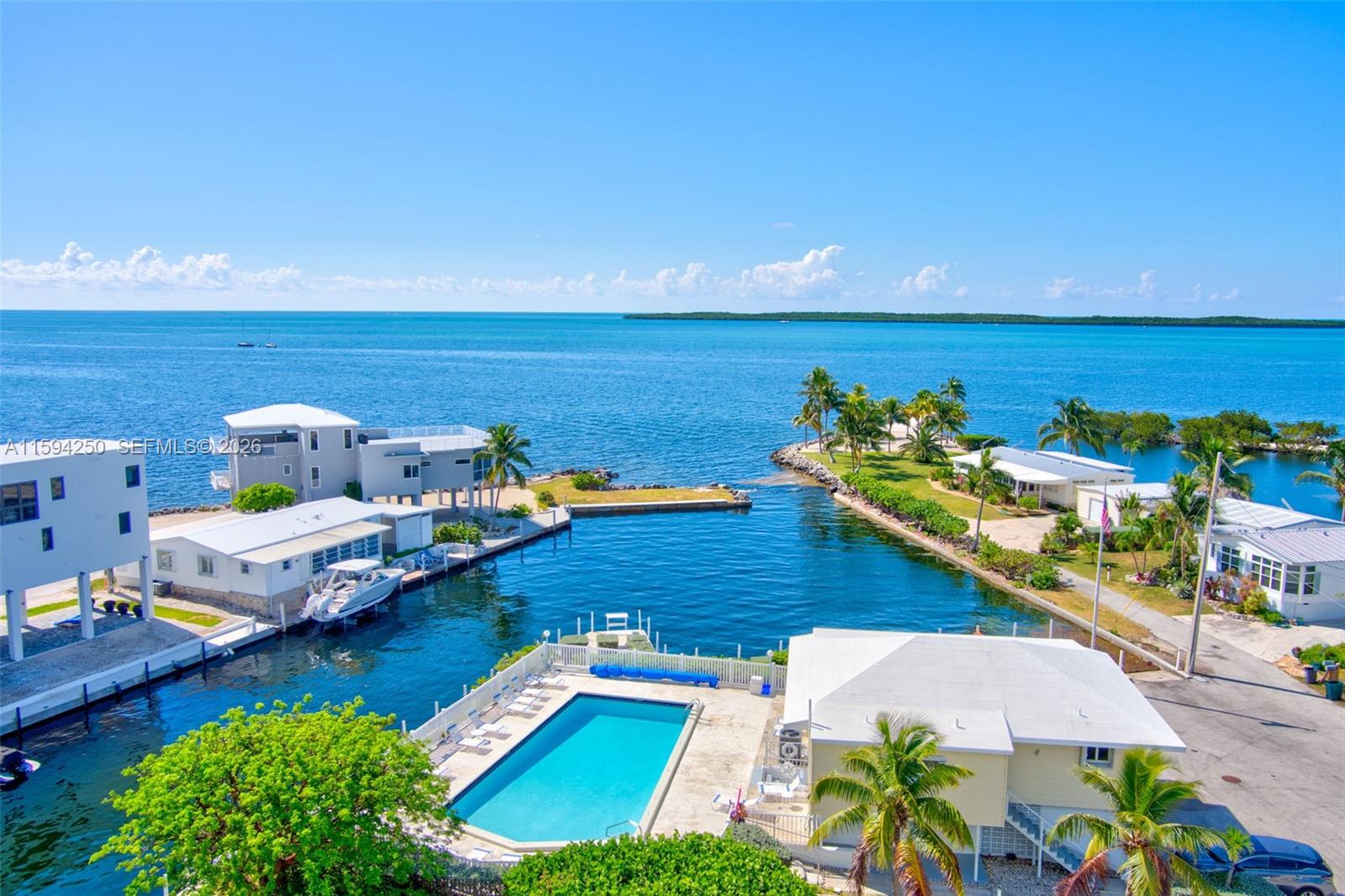 HARBORAGE, THE - Residential
