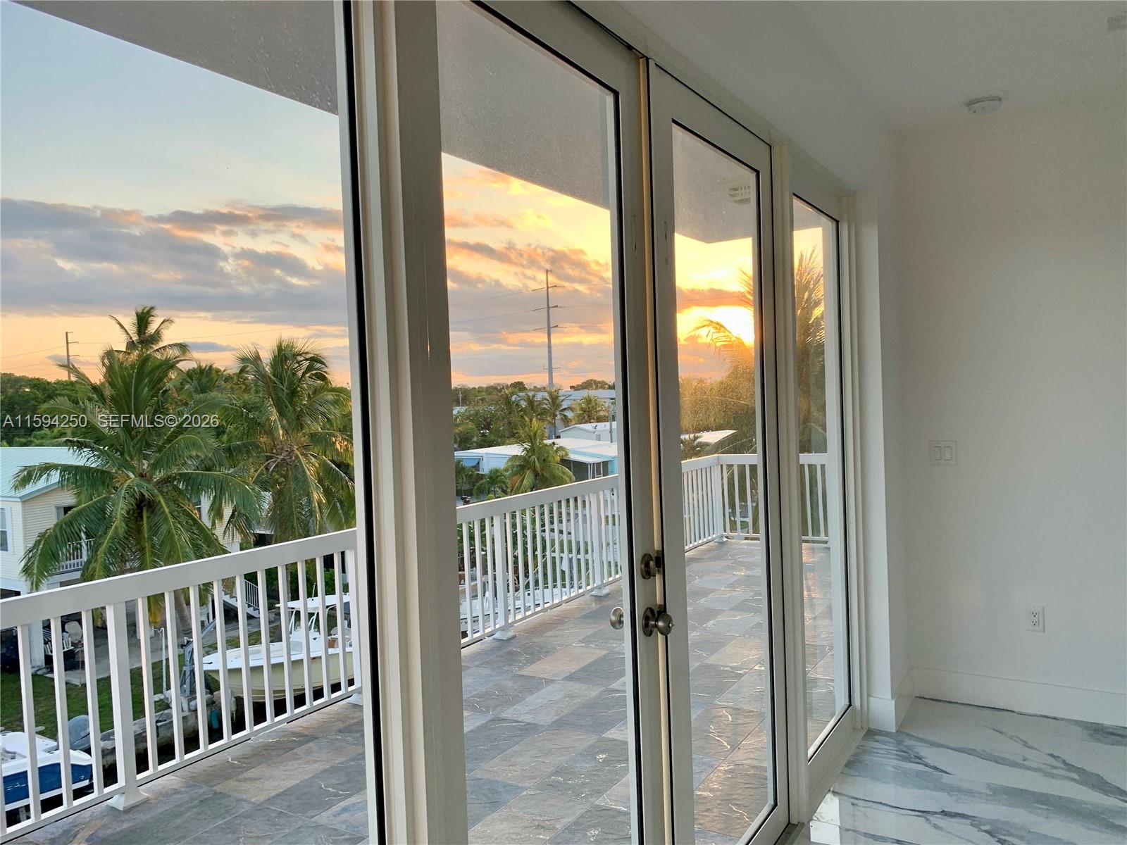 HARBORAGE, THE - Residential