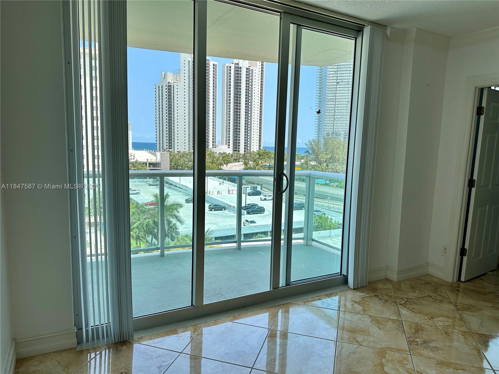 OCEANVIEW BUILDING B COND - Residential