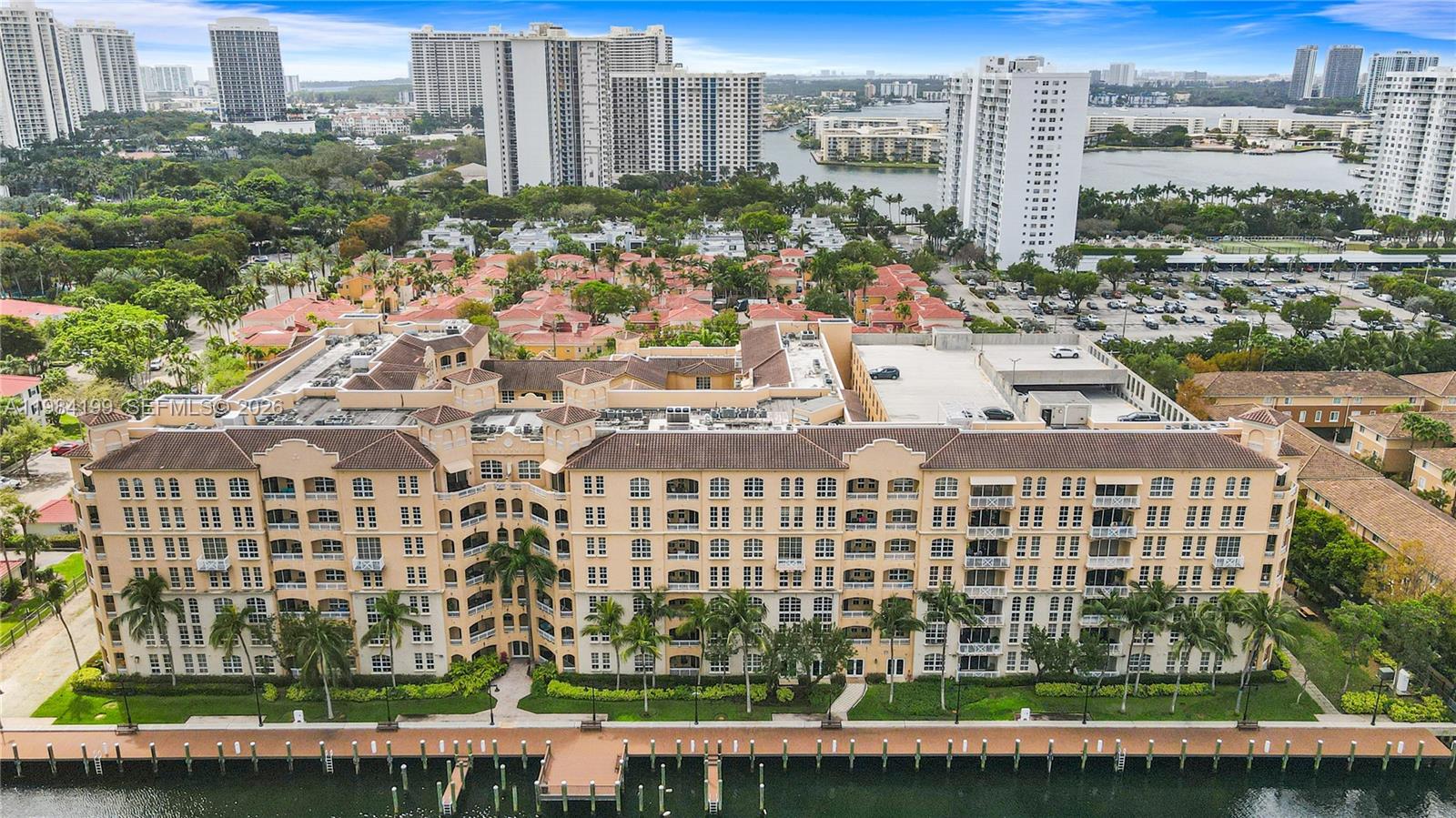 ALAQUA - Residential