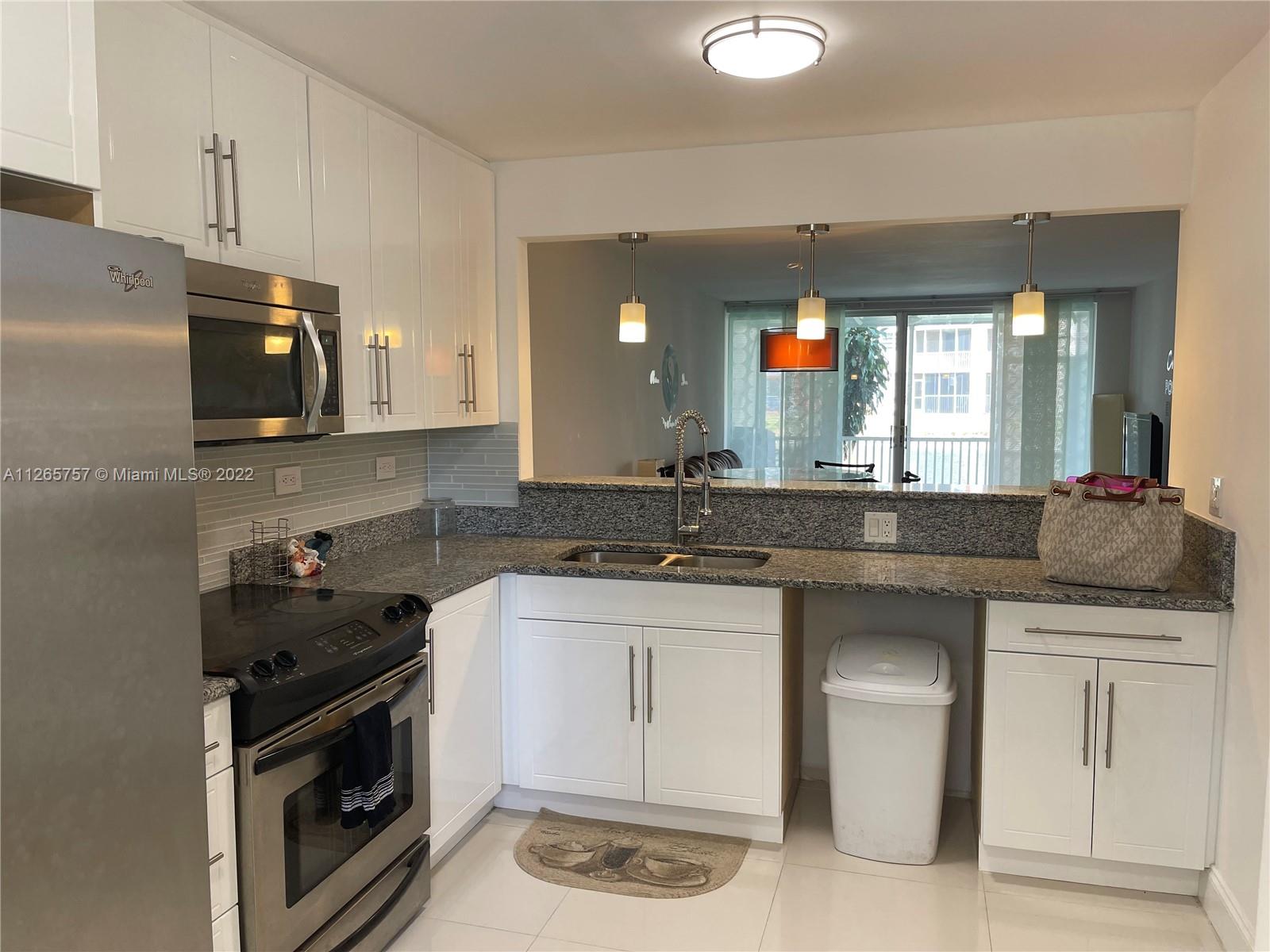 JADE WINDS GROUP BAMBOO G - Residential