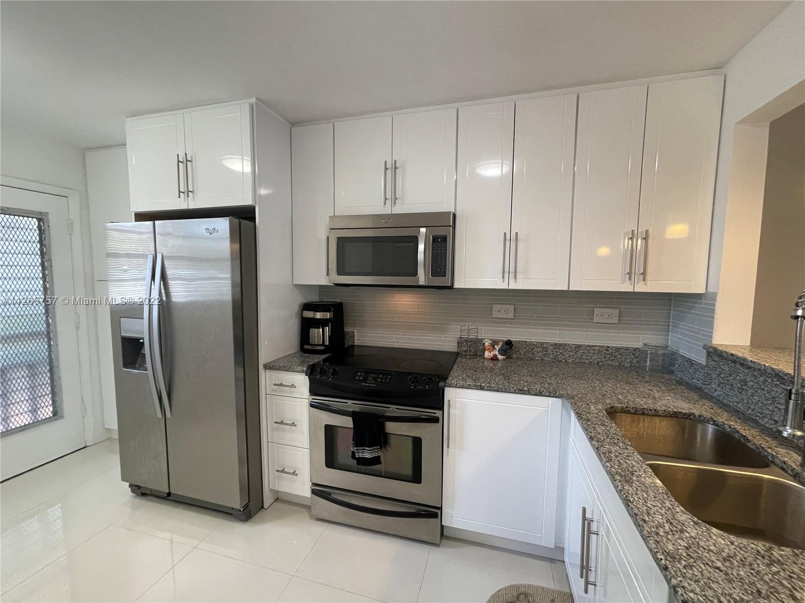 JADE WINDS GROUP BAMBOO G - Residential