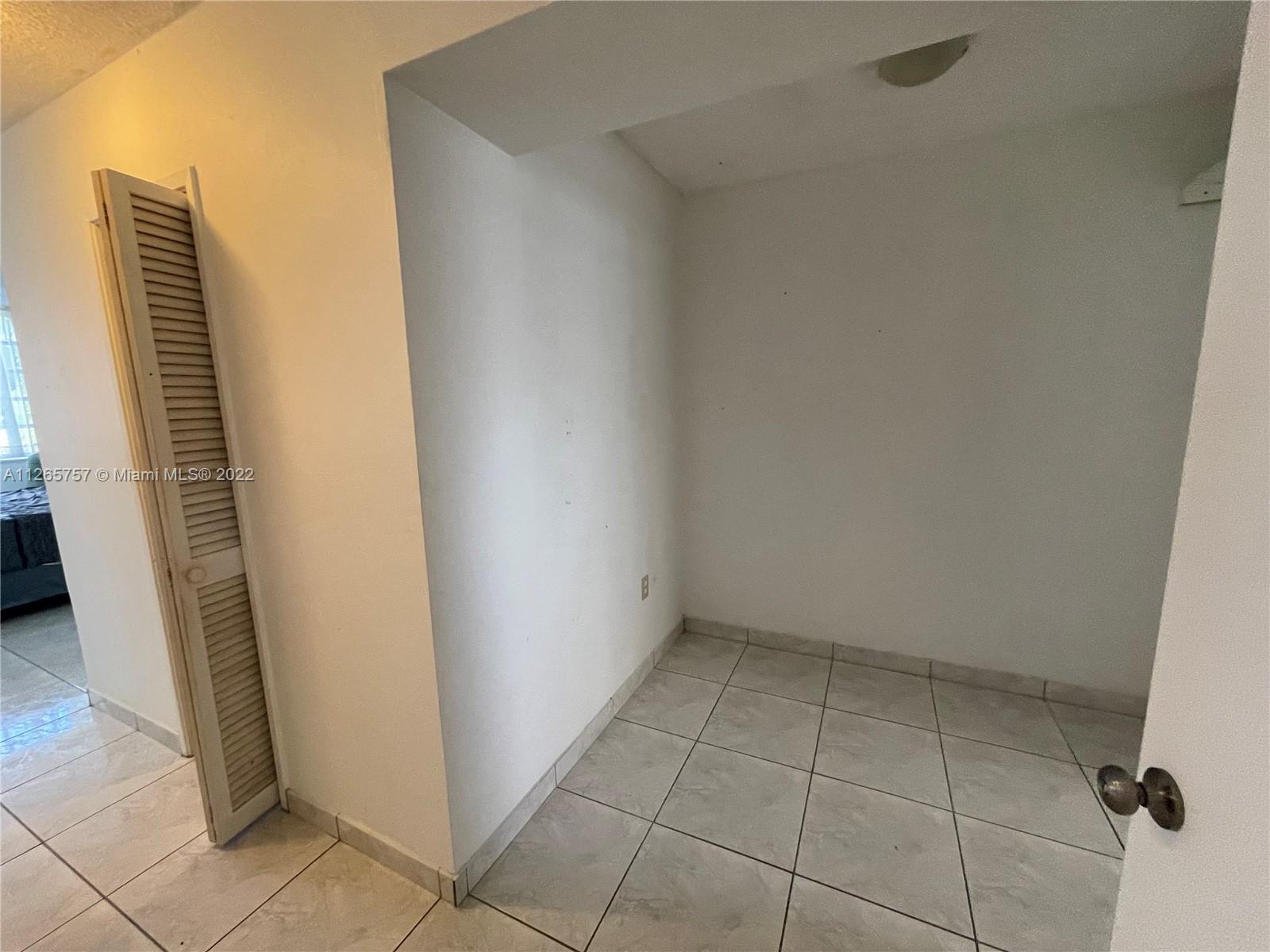 JADE WINDS GROUP BAMBOO G - Residential