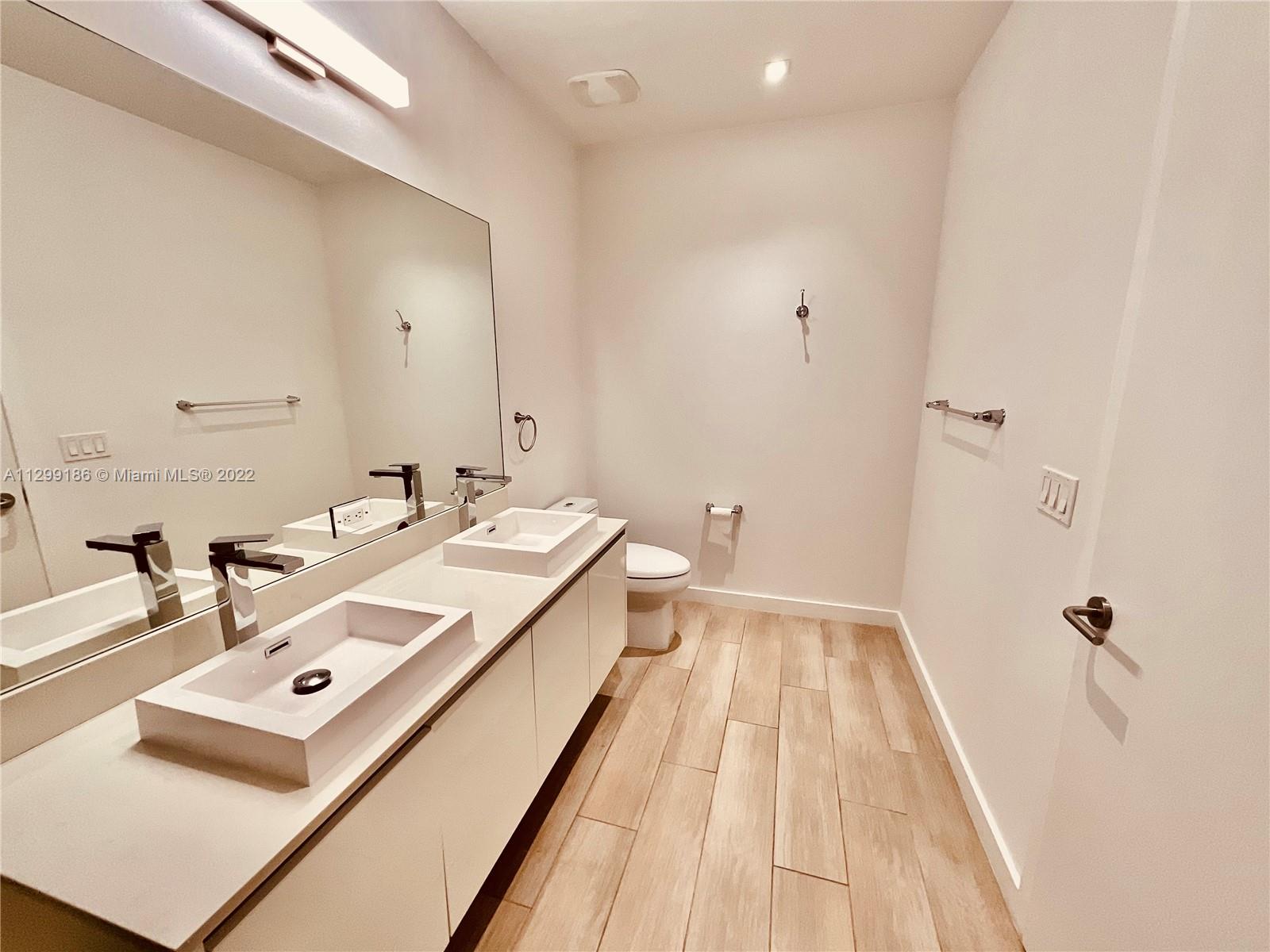 LE PARC AT BRICKELL CONDO - Residential Lease