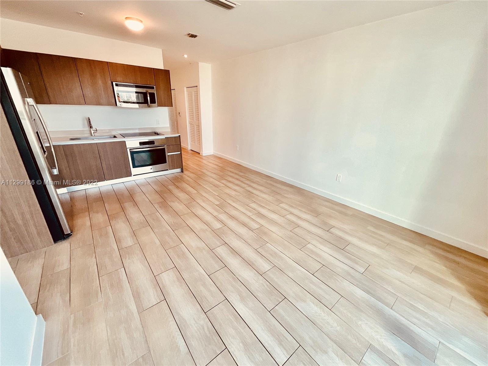 LE PARC AT BRICKELL CONDO - Residential Lease