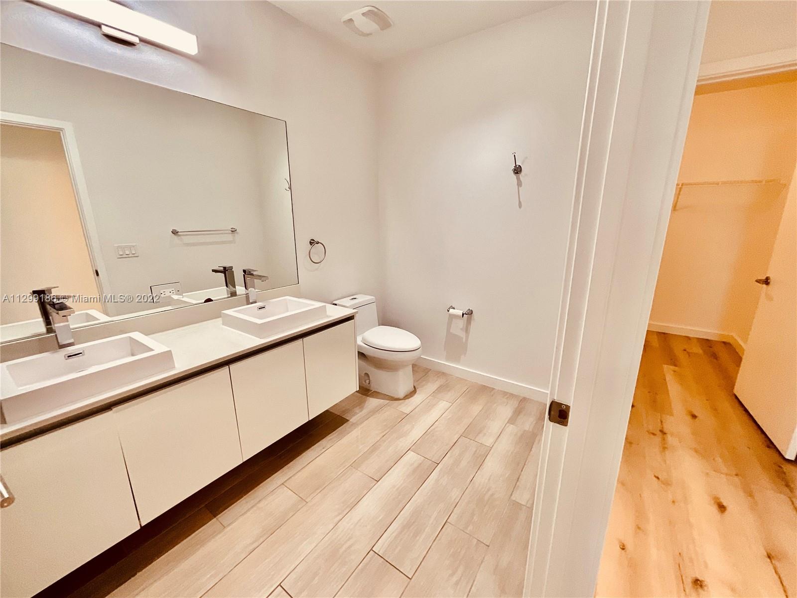 LE PARC AT BRICKELL CONDO - Residential Lease