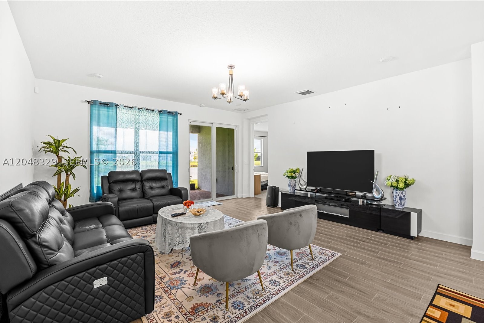SOUTHERN GROVE PARCEL 28 - Residential