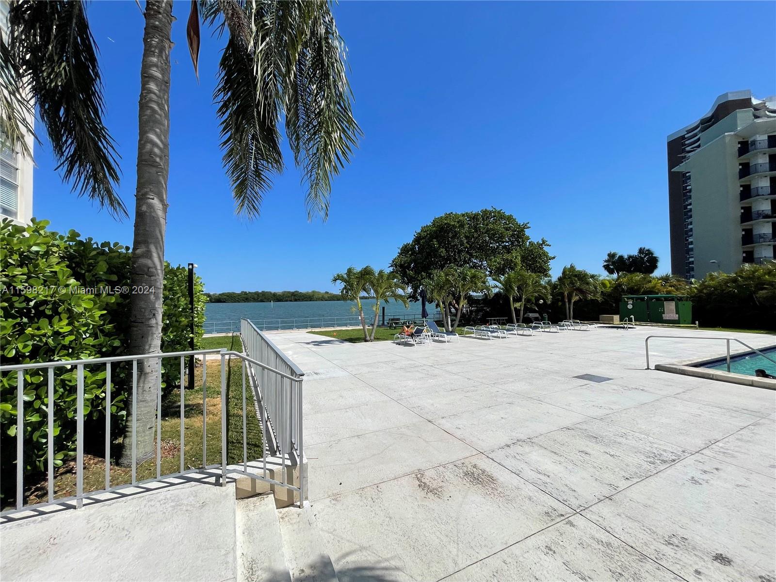 CLIPPER CONDO NO 1 - Residential