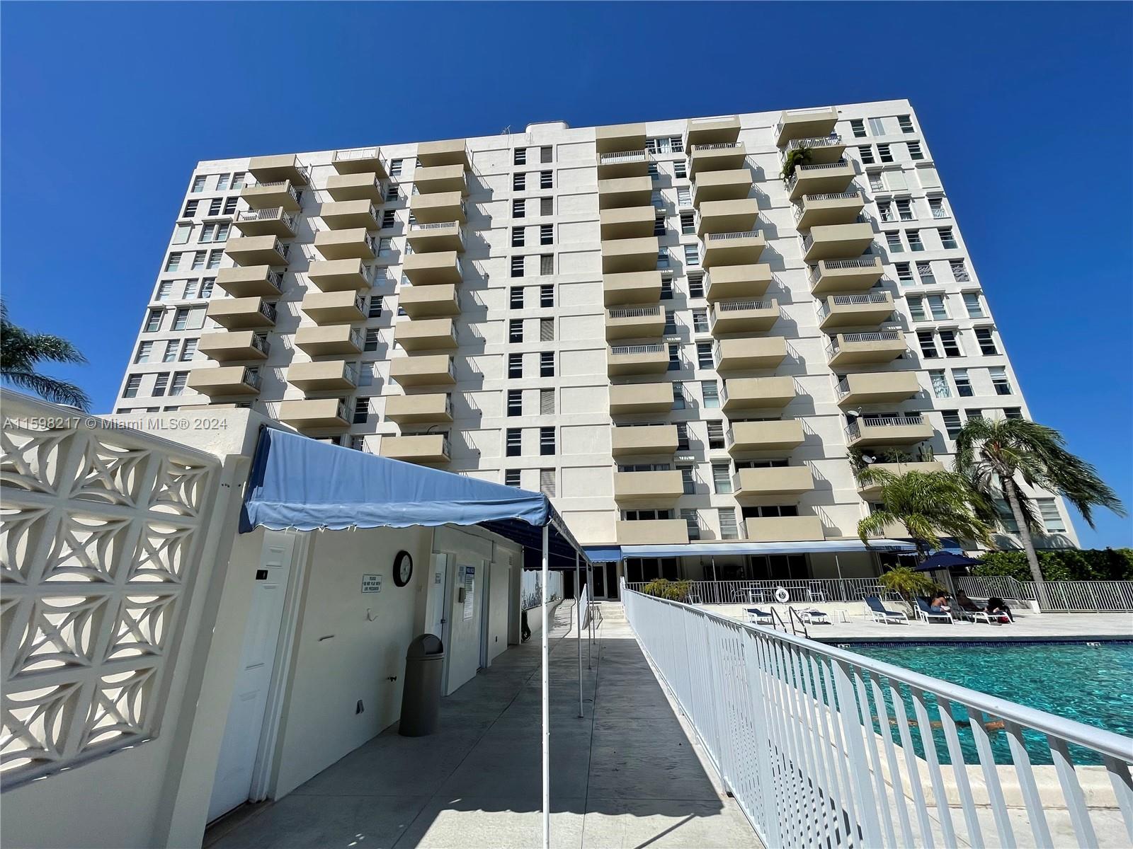 CLIPPER CONDO NO 1 - Residential
