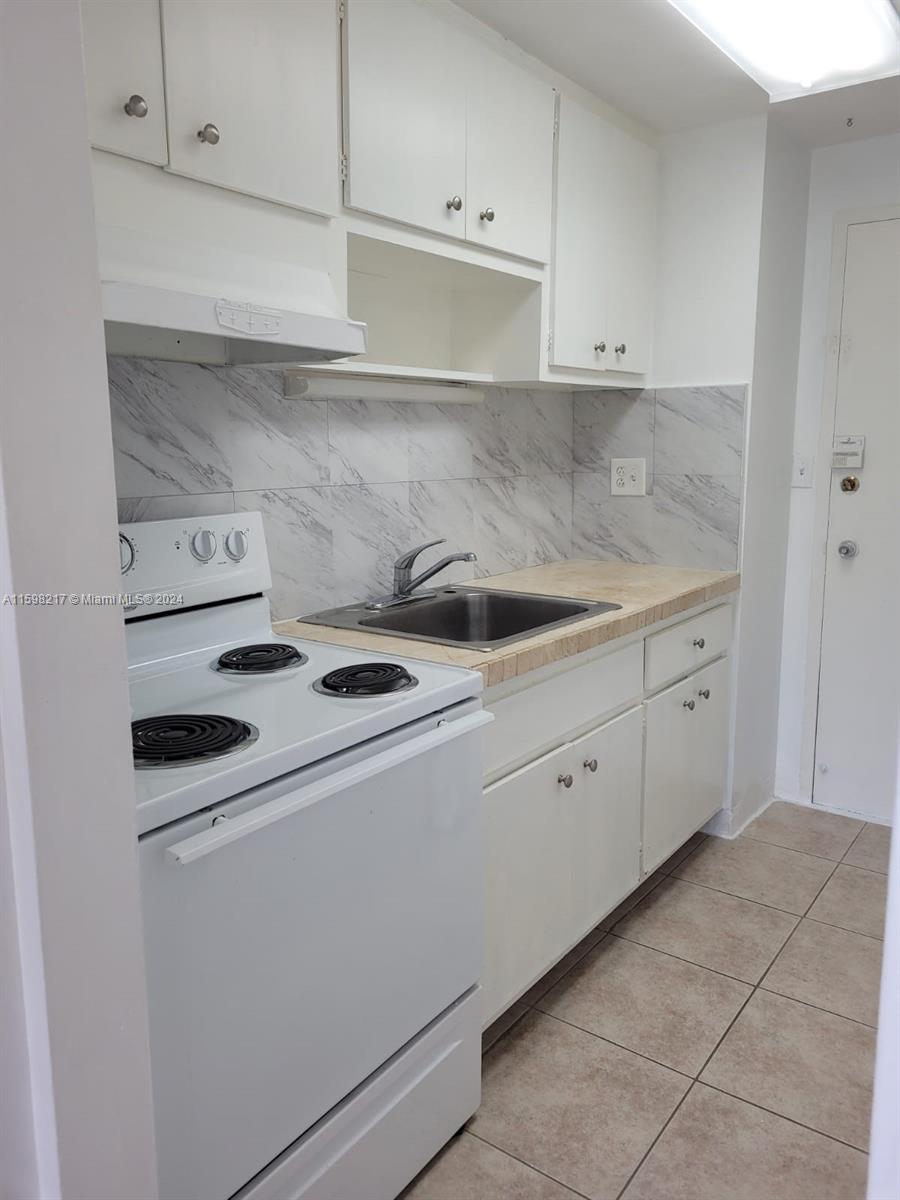 CLIPPER CONDO NO 1 - Residential