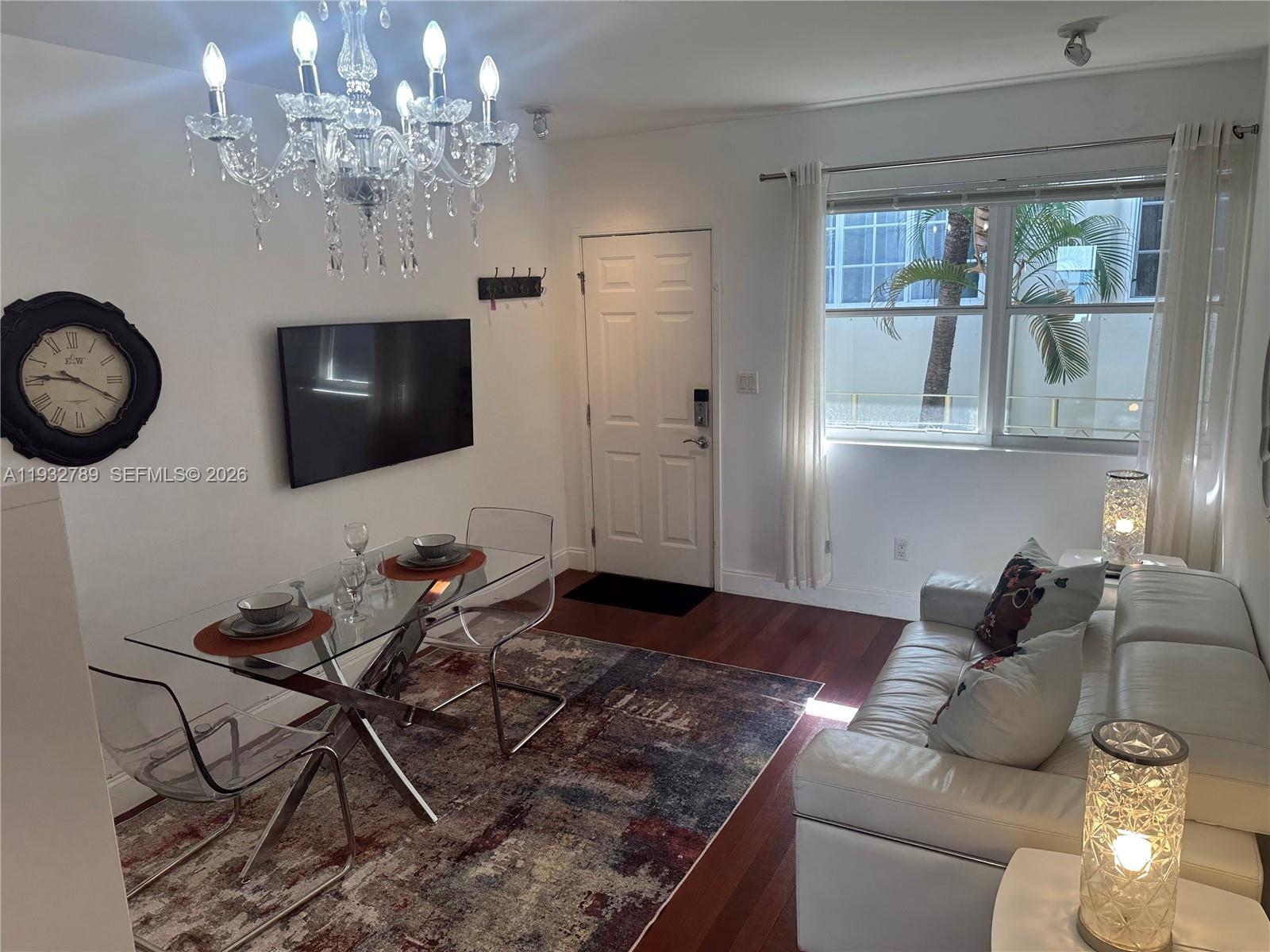 RETREAT CONDO - Residential
