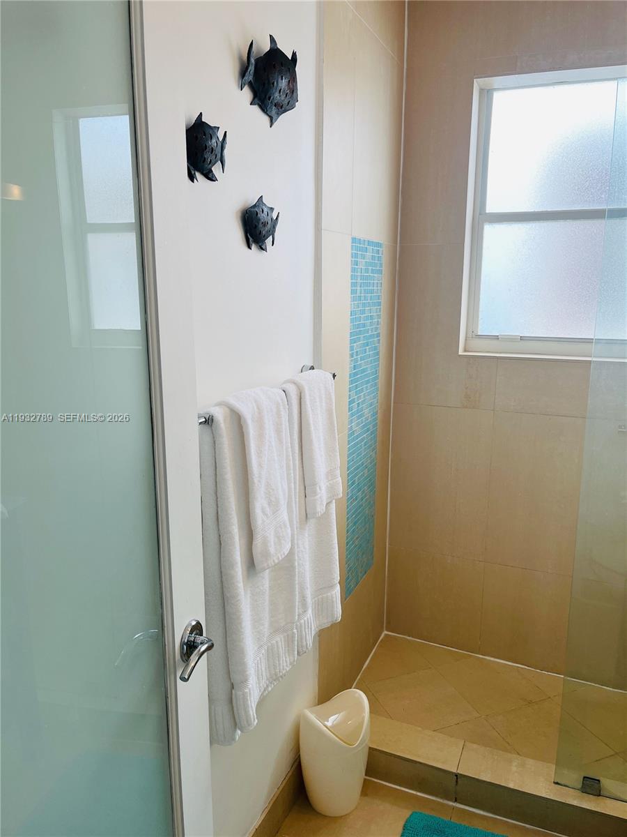 RETREAT CONDO - Residential